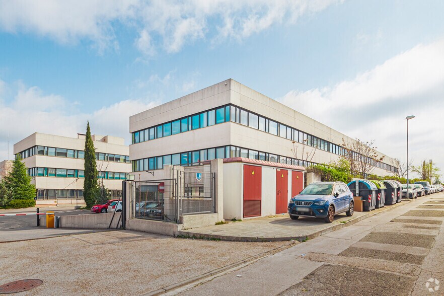 Calle Pollensa, 2, Las Rozas de Madrid, Madrid for sale - Building Photo - Image 2 of 4