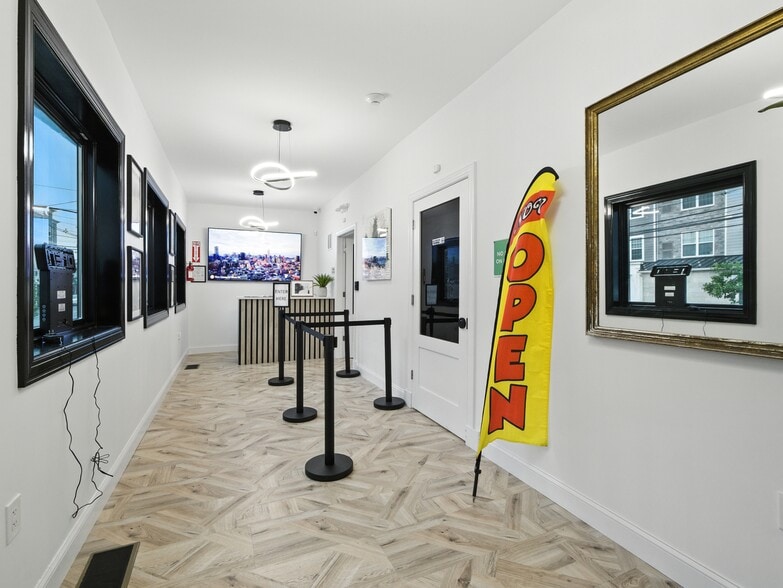 831 Hamilton St, Somerset, NJ for sale - Building Photo - Image 3 of 43