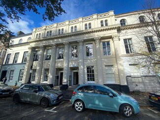 Plus de détails pour 2-3 Lower Crescent, Belfast - Bureau à louer