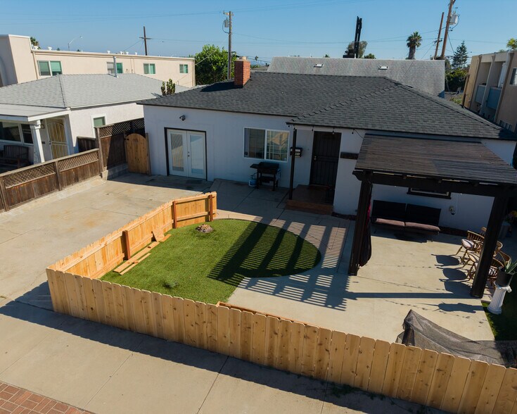 1951 Hornblend St, San Diego, CA for sale - Building Photo - Image 2 of 27