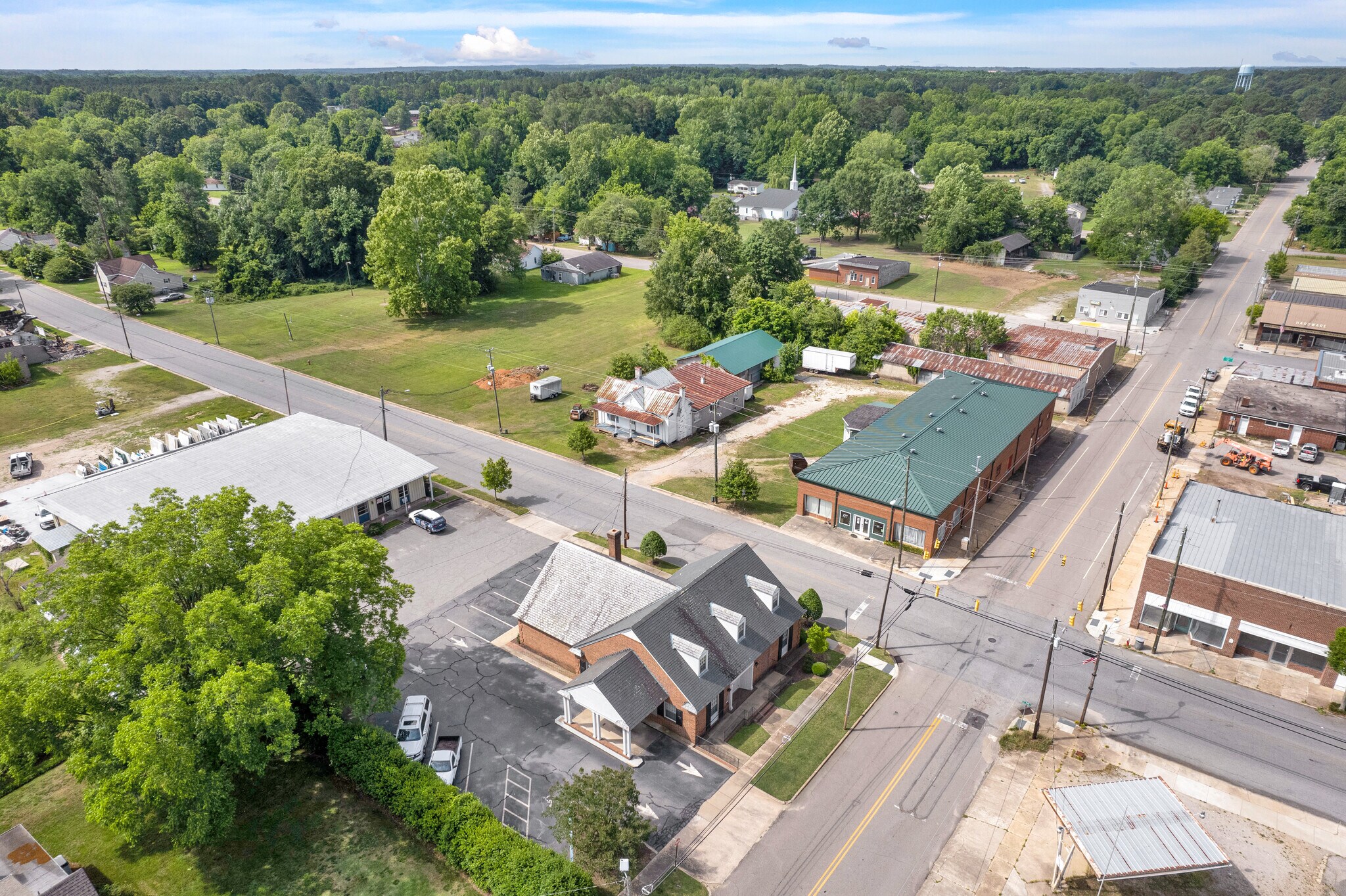 102 E Branch St, Spring Hope, NC à vendre Photo du b timent- Image 1 de 1