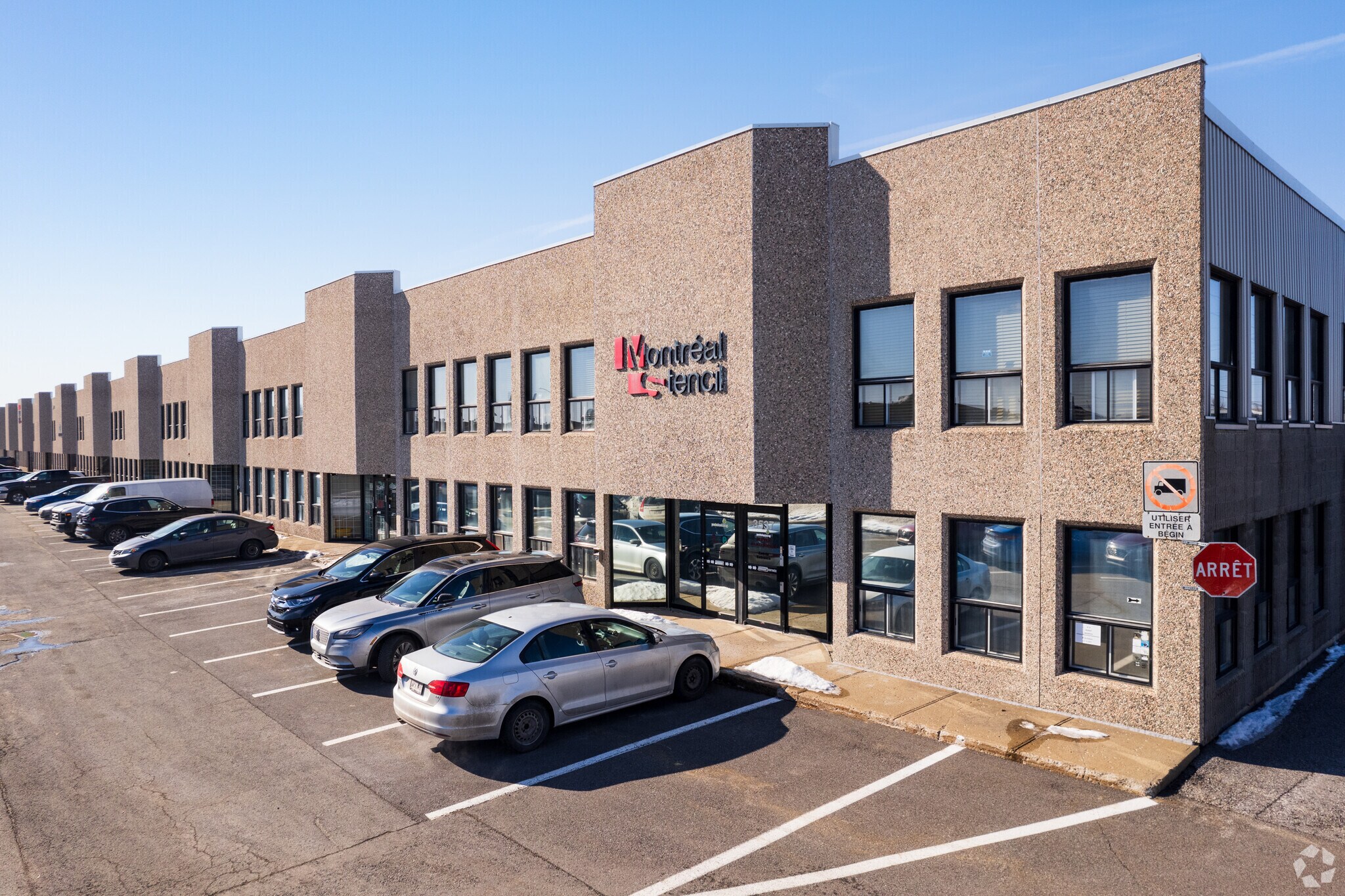 3539-3591 Rue Ashby, Saint-Laurent, QC for lease Primary Photo- Image 1 of 7