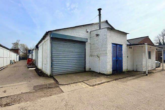 16 Mimram Rd, Hertford for lease - Building Photo - Image 2 of 19