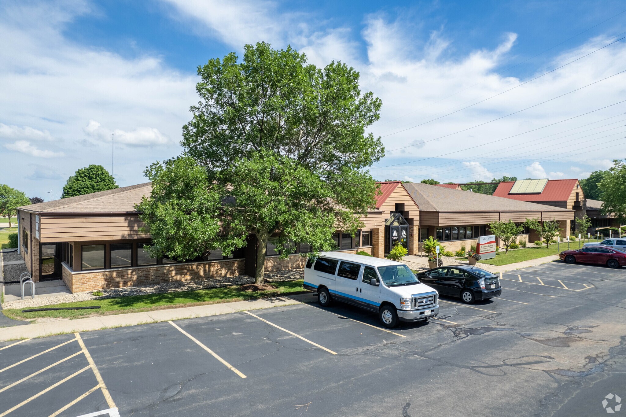 3 Point Pl, Madison, WI for sale Primary Photo- Image 1 of 16