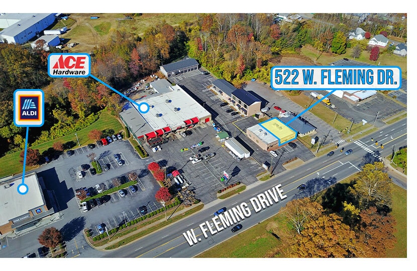 522 W Fleming Dr, Morganton, NC à louer - Photo du bâtiment - Image 2 de 2