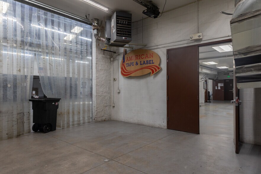 6390 N Broadway, Denver, CO for lease - Building Photo - Image 3 of 28