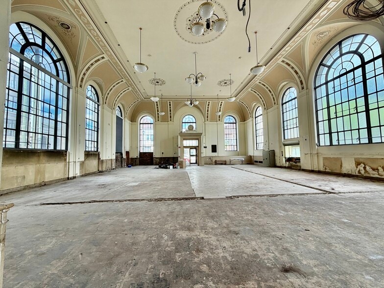 133 N Main St, Port Chester, NY à louer - Photo du bâtiment - Image 3 de 30