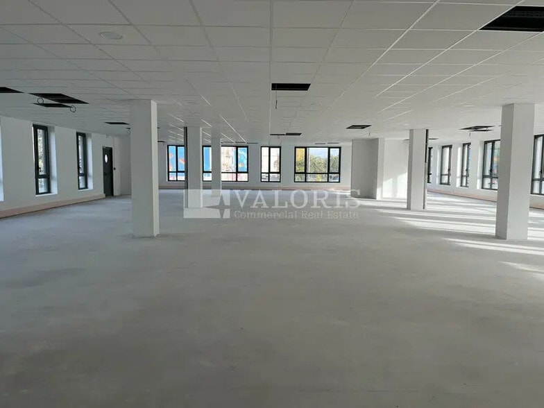 50 Boulevard Ambroise Croizat, Vénissieux for sale - Building Photo - Image 1 of 12