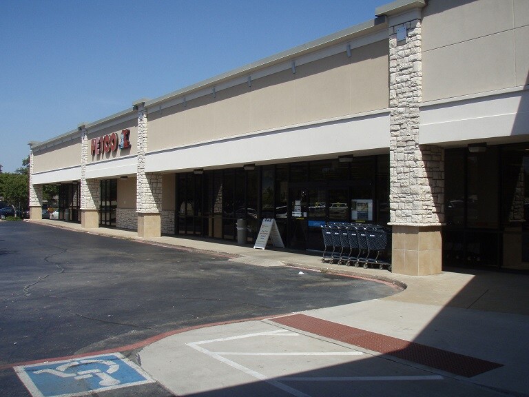 1401 E Spring Valley Rd, Richardson, TX for lease - Building Photo - Image 2 of 16