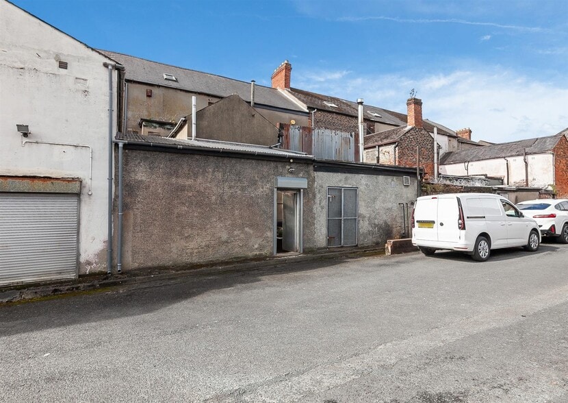 279-281 Shankill Rd, Belfast for sale - Interior Photo - Image 3 of 25
