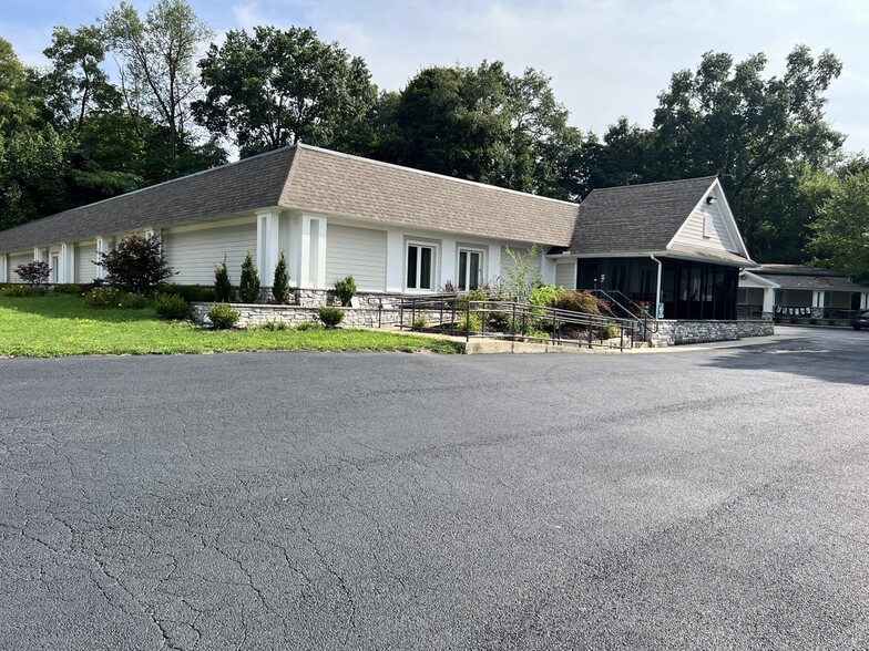 1610 N Main St, Butler, PA for lease - Building Photo - Image 3 of 4