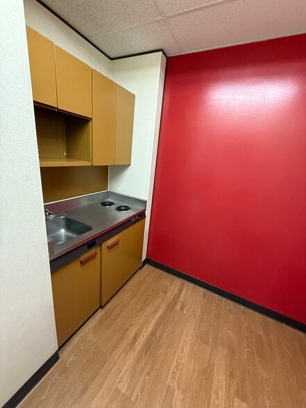 500 Market St, Steubenville, OH for lease - Building Photo - Image 2 of 17