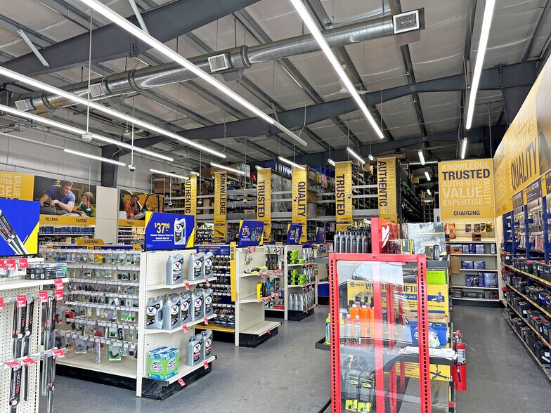 232 Main St, East Waterboro, ME à vendre - Photo intérieure - Image 2 de 2