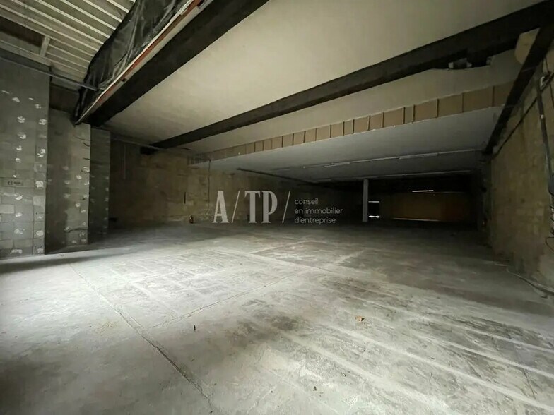 Flex dans Bordeaux à louer - Photo du bâtiment - Image 2 de 11