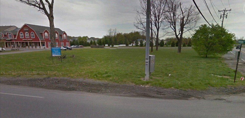 Robinson Ln, East Fishkill, NY à vendre - Photo principale - Image 2 de 14