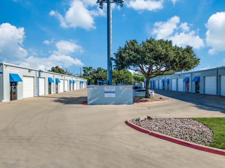 1731 Wall St, Garland, TX for lease - Building Photo - Image 2 of 12