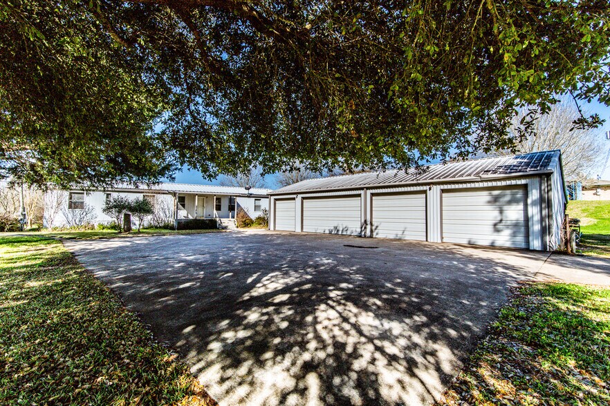 4750 TX-19 S, Trinity, TX à vendre - Photo du bâtiment - Image 3 de 5