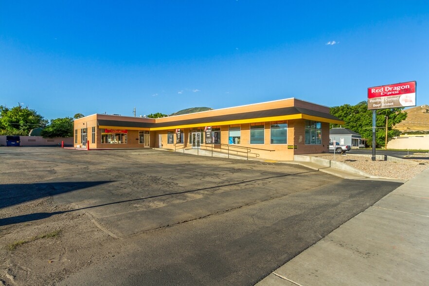 8555 Magna Main st, Magna, UT for lease - Building Photo - Image 3 of 25