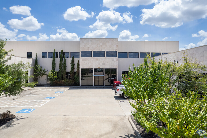 14025 West Rd, Houston, TX for lease - Building Photo - Image 1 of 21