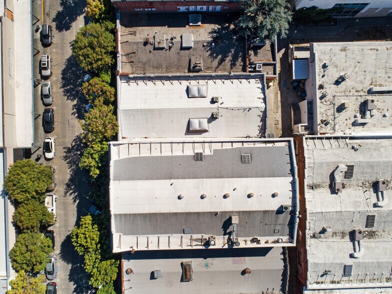 145-149 Kentucky St, Petaluma, CA à louer - Photo du bâtiment - Image 3 de 8