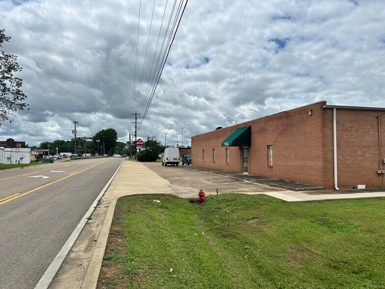 Exit 61, I-22, New Albany MS, New Albany, MS à vendre - Photo du bâtiment - Image 2 de 51