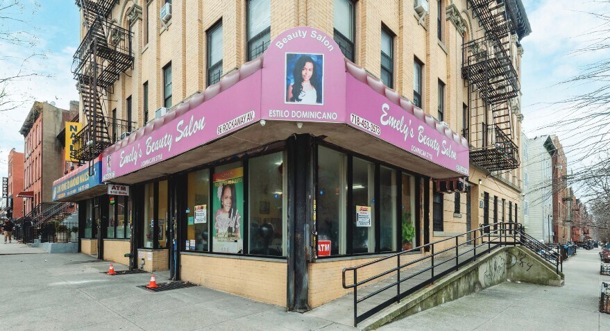 96 Rockaway Ave, Brooklyn, NY à vendre - Photo du bâtiment - Image 2 de 3