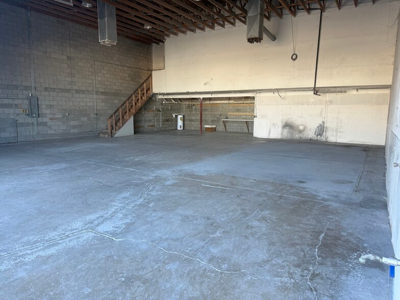 1647 Industrial blvd, Lake Havasu City, AZ for lease - Building Photo - Image 3 of 9