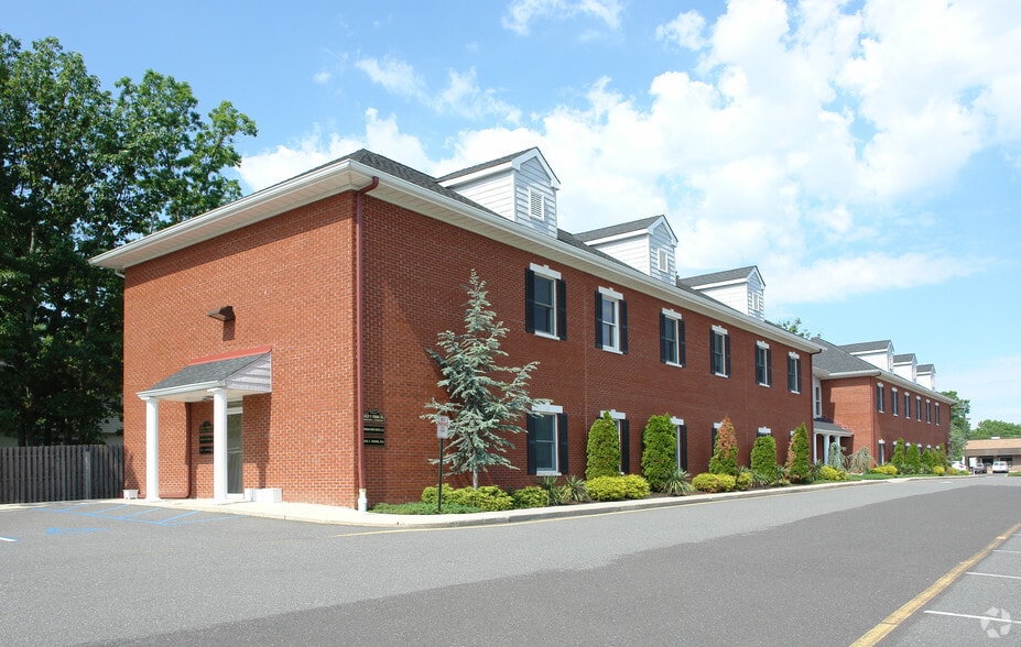 833 Lacey Rd, Forked River, NJ à louer - Photo du bâtiment - Image 2 de 4