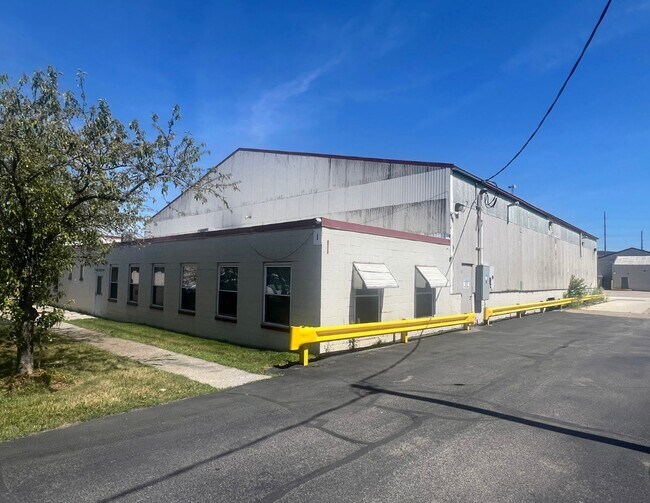 Plus de détails pour 28960 Lakeland Blvd, Wickliffe, OH - Local d'activités, Industriel à louer