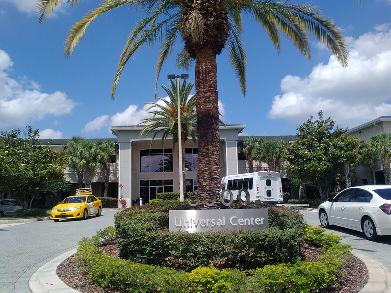 6000 turkey lake Rd, Orlando, FL à louer - Photo du bâtiment - Image 2 de 43