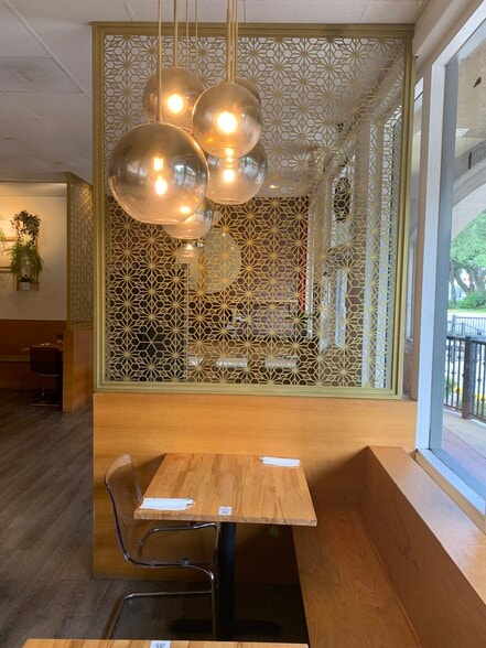 10001 Westheimer Rd, Houston, TX for lease - Building Photo - Image 3 of 11