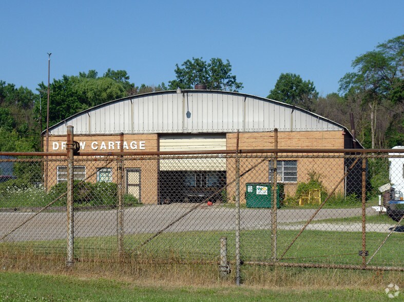 5141 Stickney Ave, Toledo, OH à louer - Photo du bâtiment - Image 3 de 4