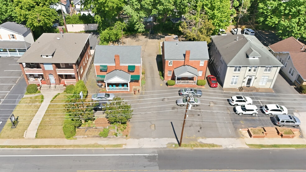 2217-2219 Park Rd, Charlotte, NC for sale - Primary Photo - Image 1 of 16