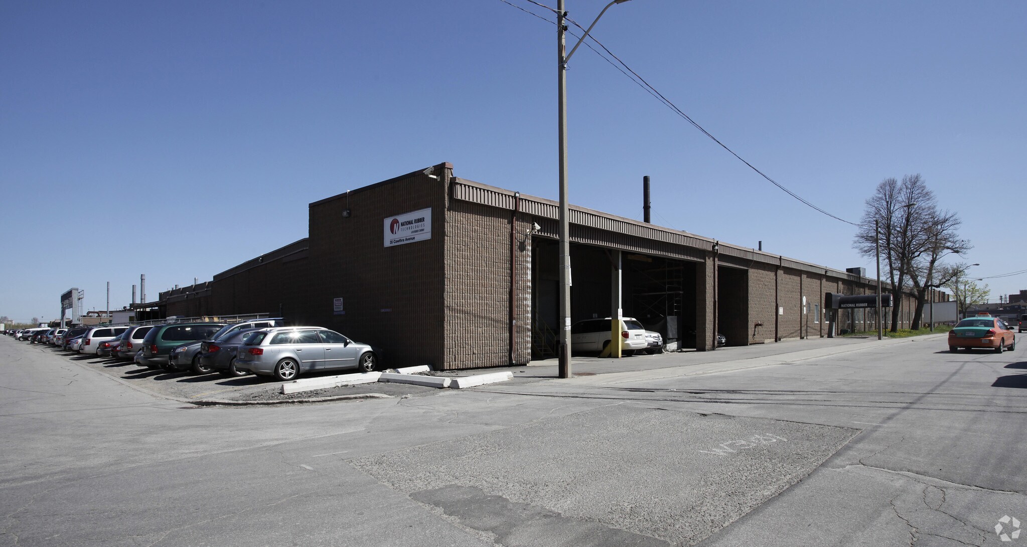 35 Cawthra Ave, Toronto, ON à vendre Photo principale- Image 1 de 1