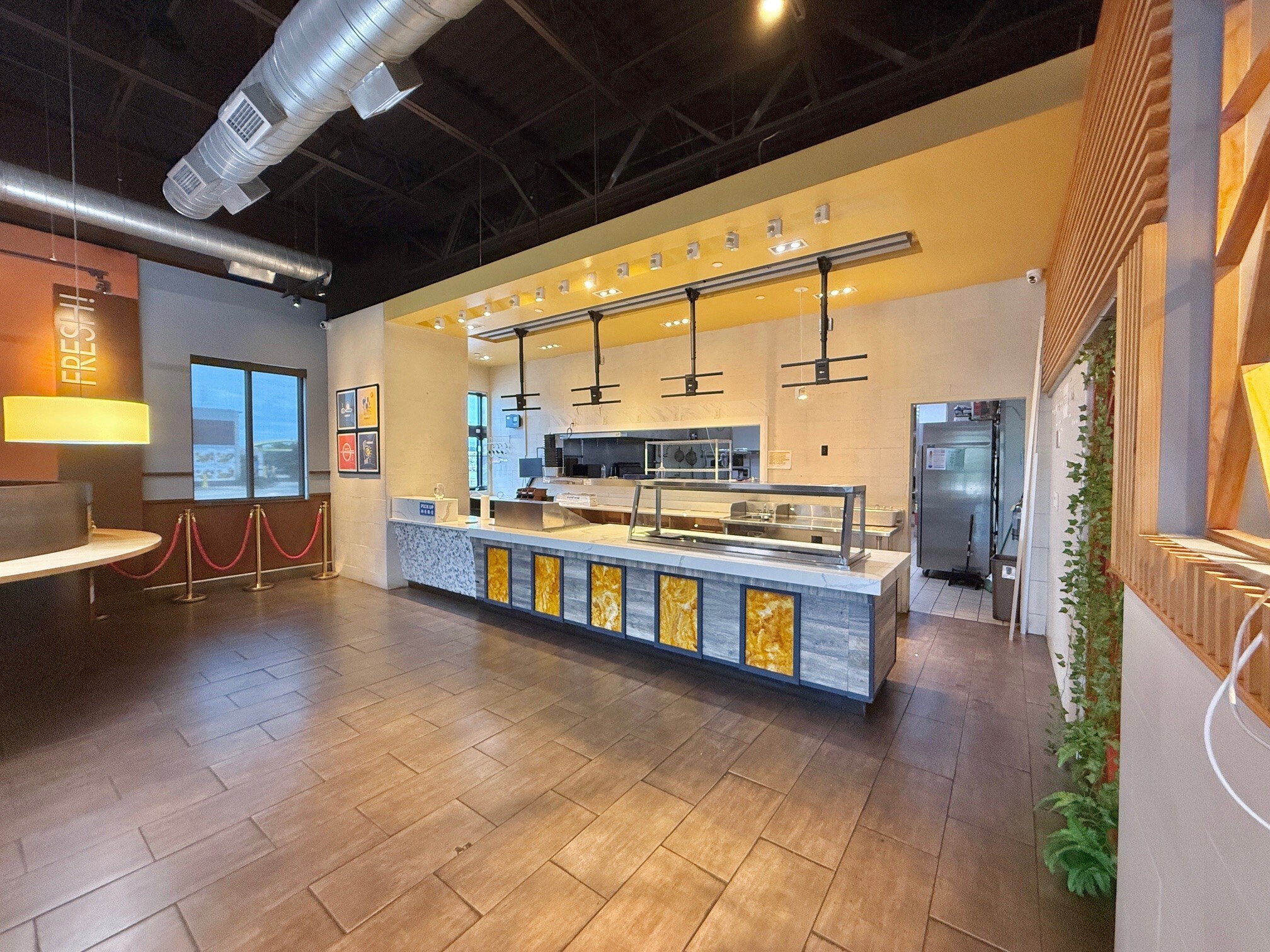 5031 Montgomery Hwy, Dothan, AL for lease Building Photo- Image 1 of 23