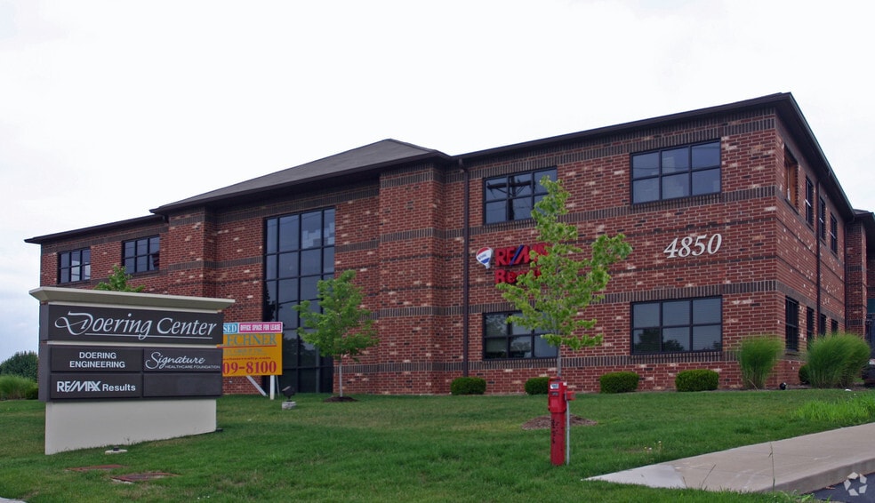 4850 Lemay Ferry Rd, Mehlville, MO à louer - Photo du bâtiment - Image 2 de 2