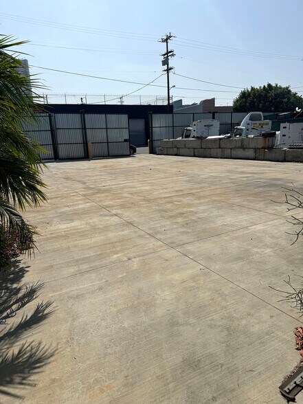526 S Alameda St, Los Angeles, CA à louer - Photo du bâtiment - Image 3 de 4