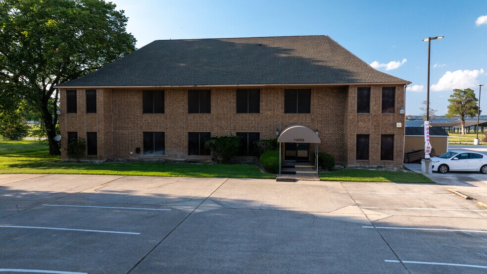 14884 Highway 105 W, Montgomery, TX à vendre - Photo du bâtiment - Image 3 de 13
