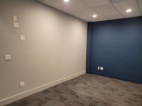 1455 Ellis St, Kelowna, BC for lease Interior Photo- Image 2 of 3