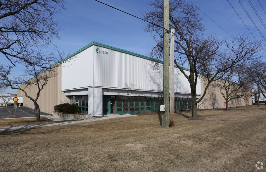 1200-1290 Thorndale Ave, Elk Grove Village, IL à louer - Photo du bâtiment - Image 3 de 7