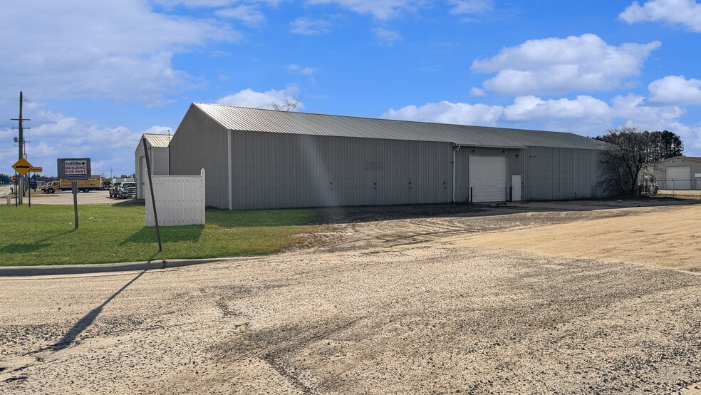 291 Hanthorn st, Cadillac, MI à louer - Photo du bâtiment - Image 3 de 5