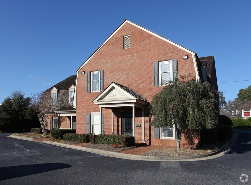 4006 Holcomb Bridge Rd, Peachtree Corners, GA à vendre - Photo du bâtiment - Image 2 de 47