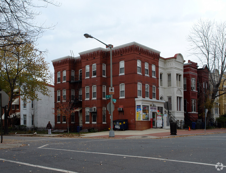 700 F St NE, Washington, DC à vendre - Photo principale - Image 1 de 1