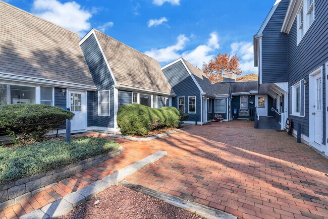 Plus de détails pour 411 State Route 34 N, Colts Neck, NJ - Bureau/Médical, Bureau/Commerce de détail à louer