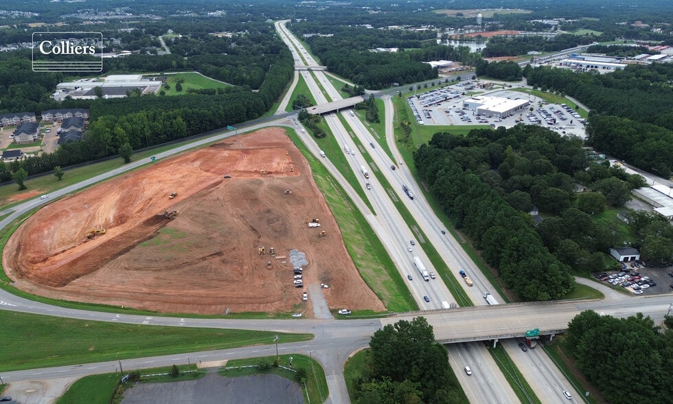 8211 Asheville Hwy, Boiling Springs, SC for lease - Building Photo - Image 2 of 6