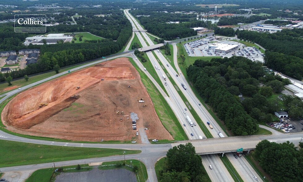 8211 Asheville Hwy, Boiling Springs, SC à louer - Photo du bâtiment - Image 2 de 6