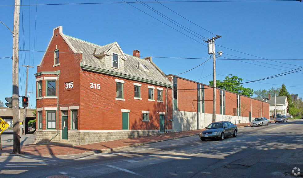 315 Park Ave, Portland, ME à vendre - Photo principale - Image 1 de 1