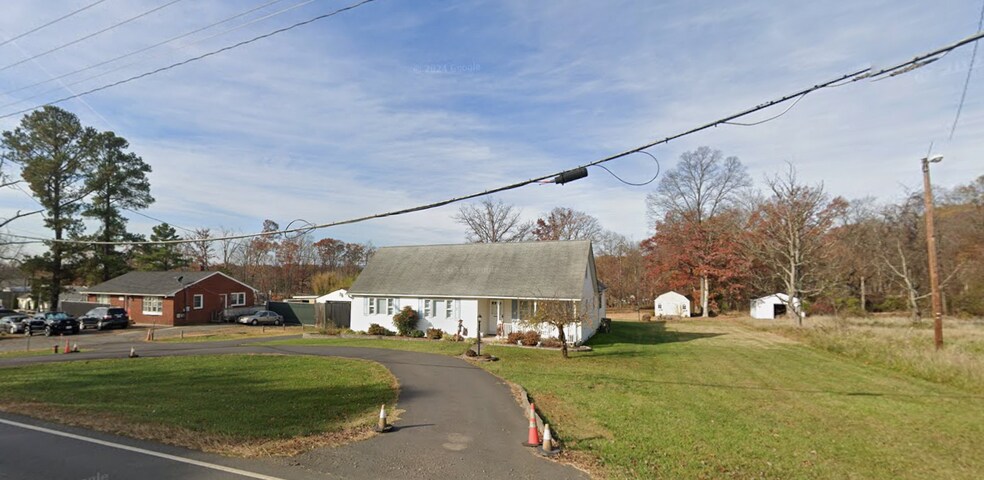 24259 Stone Springs Blvd, Sterling, VA à vendre - Photo du bâtiment - Image 2 de 2