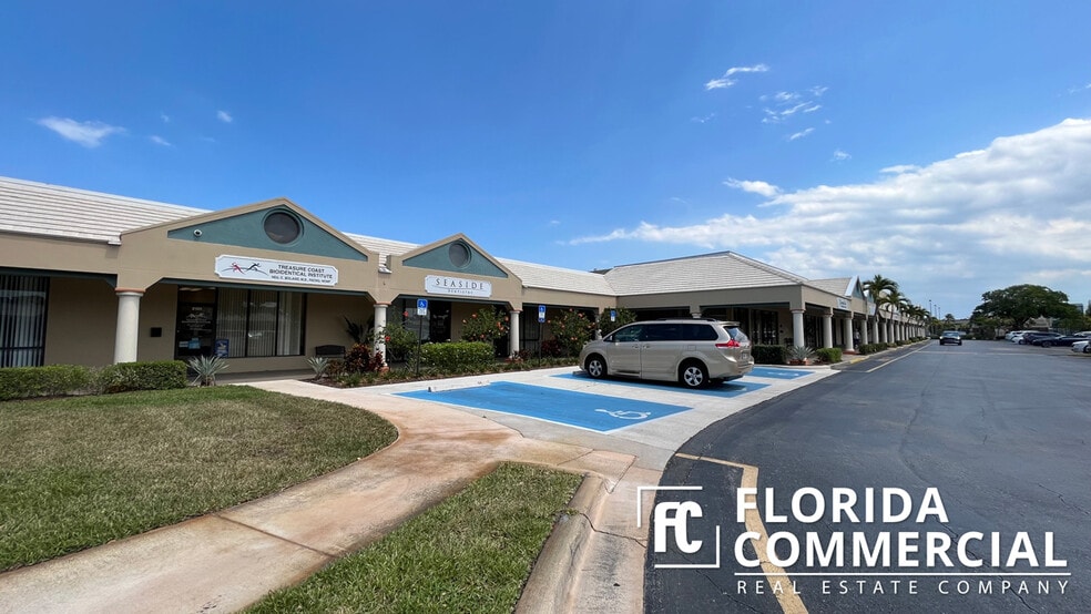 2175-2223 SE Ocean Blvd, Stuart, FL à louer - Photo du bâtiment - Image 3 de 9