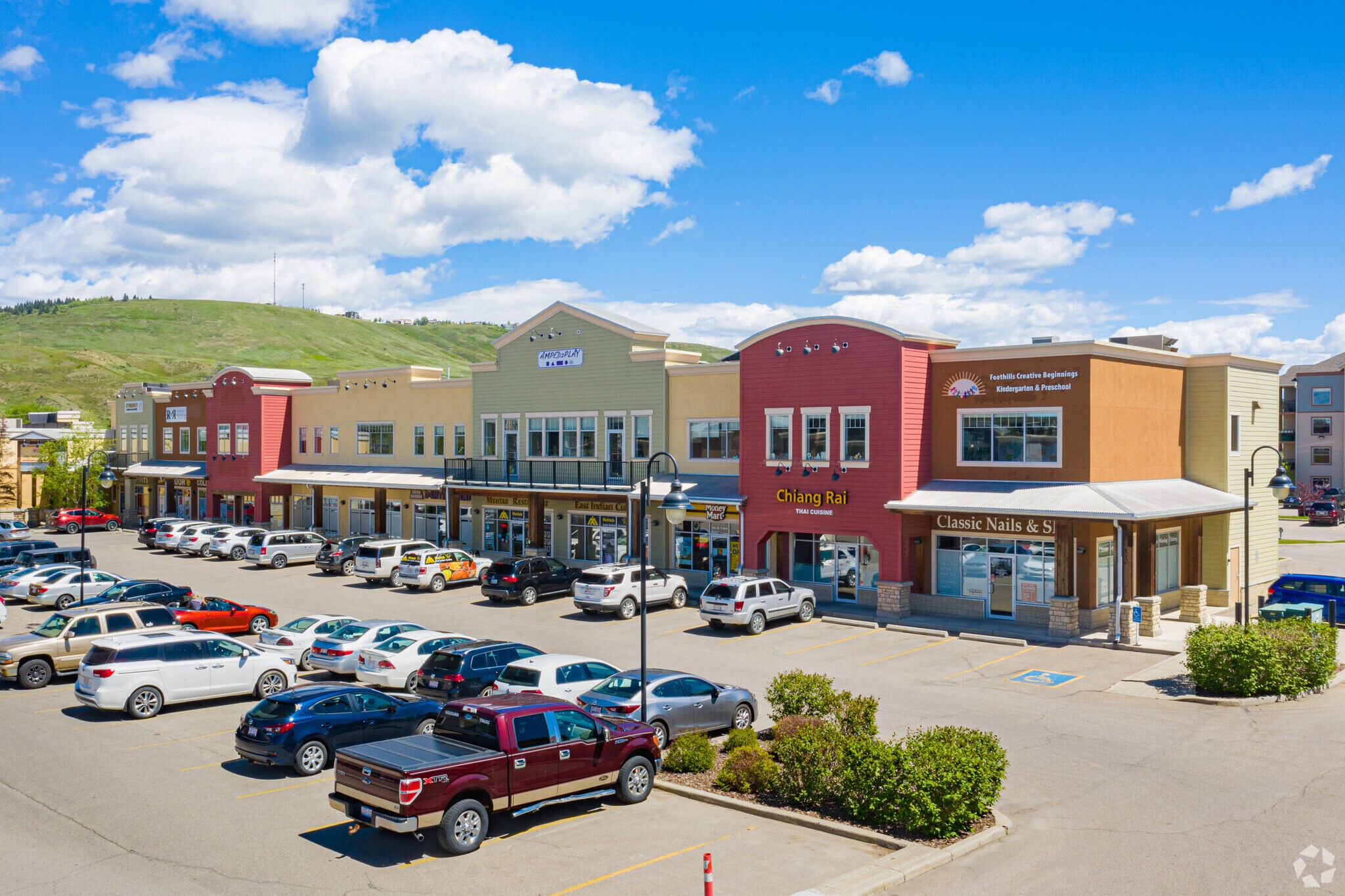 120 5th Ave W, Cochrane, AB à vendre Photo principale- Image 1 de 1